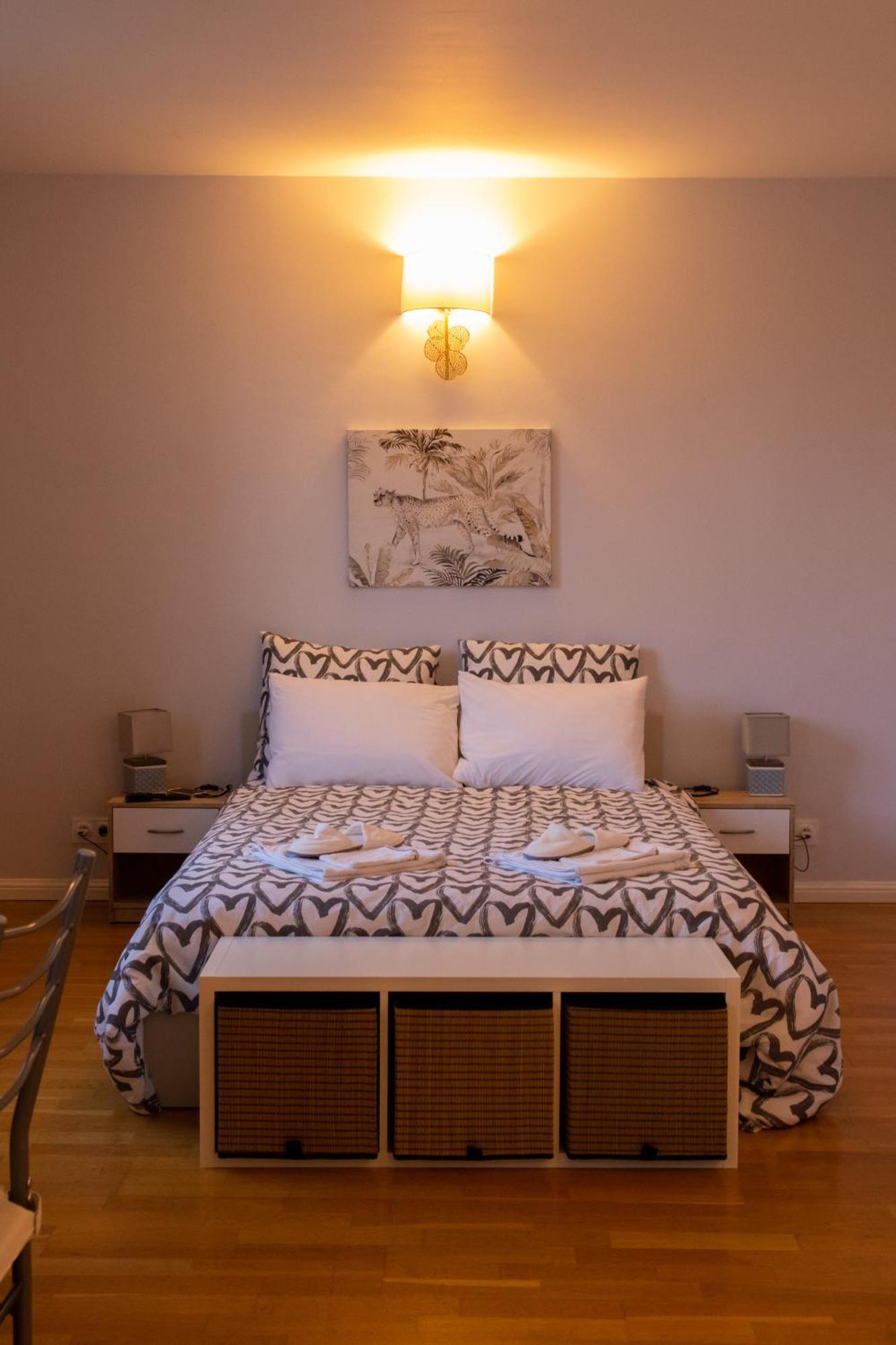 Hotel Les Tourterelles Vendôme Habitación foto
